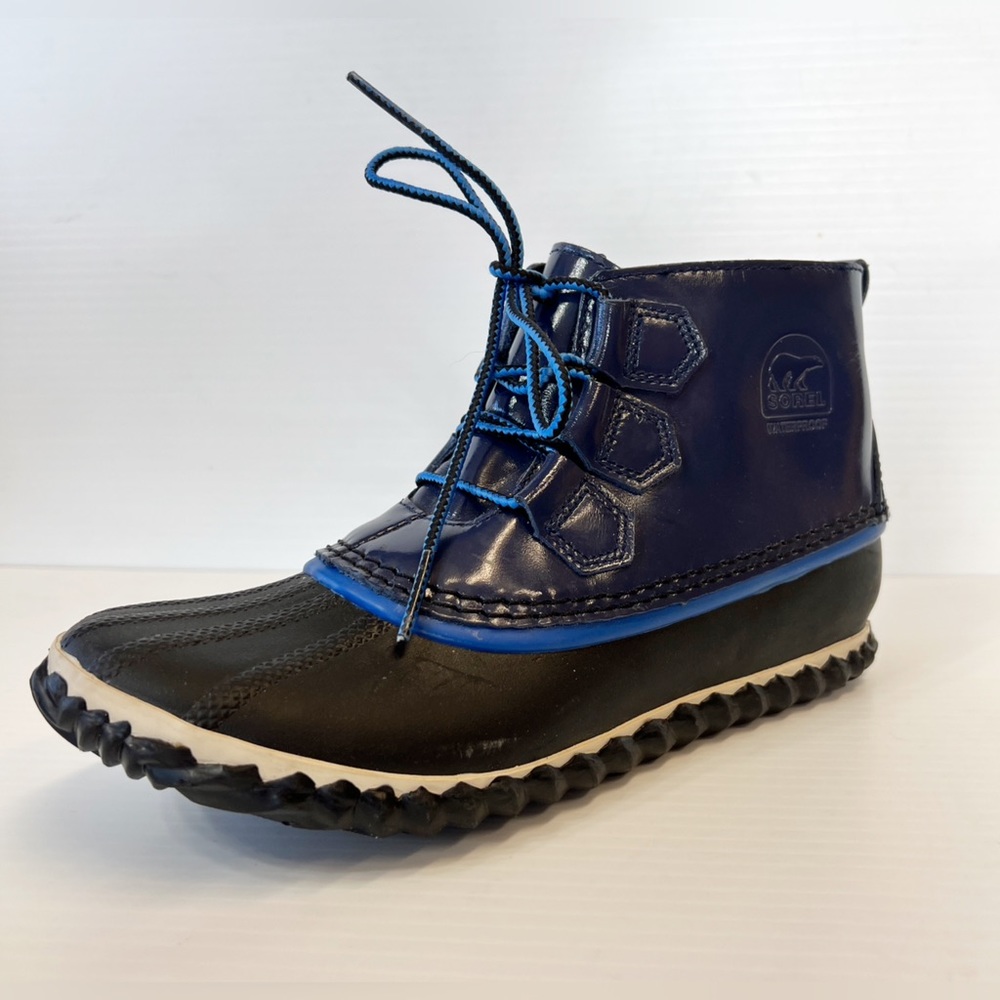 SOREL Out and About Lace-up Blue Leather Duck Boots - 8